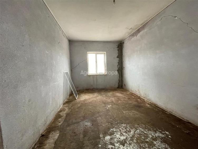 Cladire de vanzare  in zona Vest Tulcea - 6