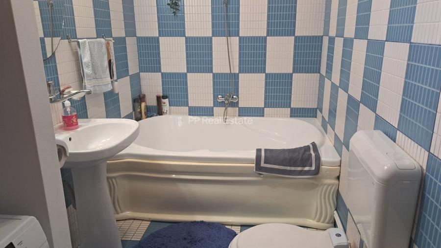 Vila compusa din P+M situata in zona Abator - 9