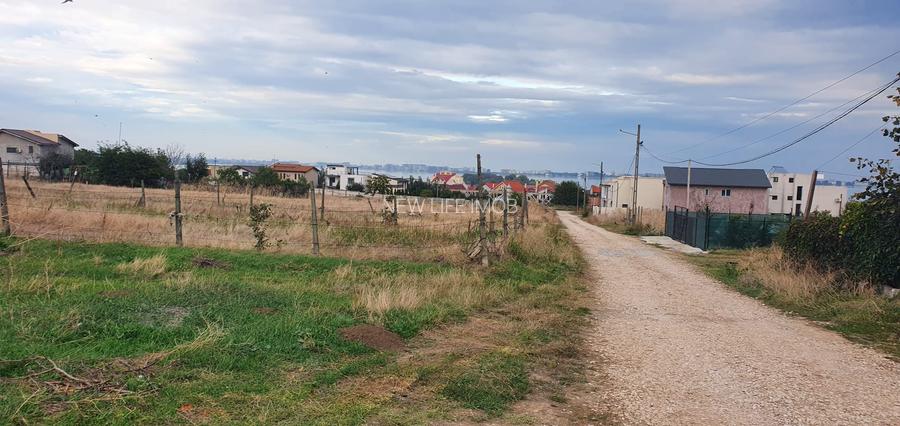 Teren intravilan , cadastru nou / certificat deurbanizm de informare . - 2