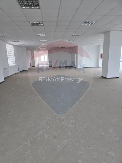 Spatii comerciale + birouri Otopeni 2246 mp inchiriere totala/partiala - 9
