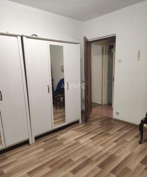 Baba Novac-parc-stradal - 2