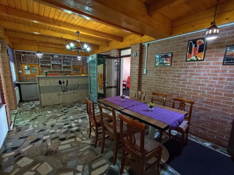 Afacere la cheie! Pensiune (casa de locuit) cu restaurant zona Cugir!