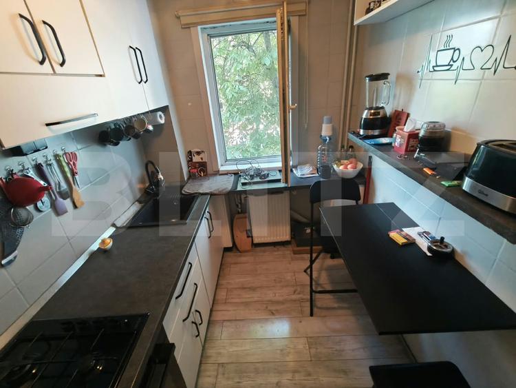 Apartament 3 camere, 54 mp, zona Rovine