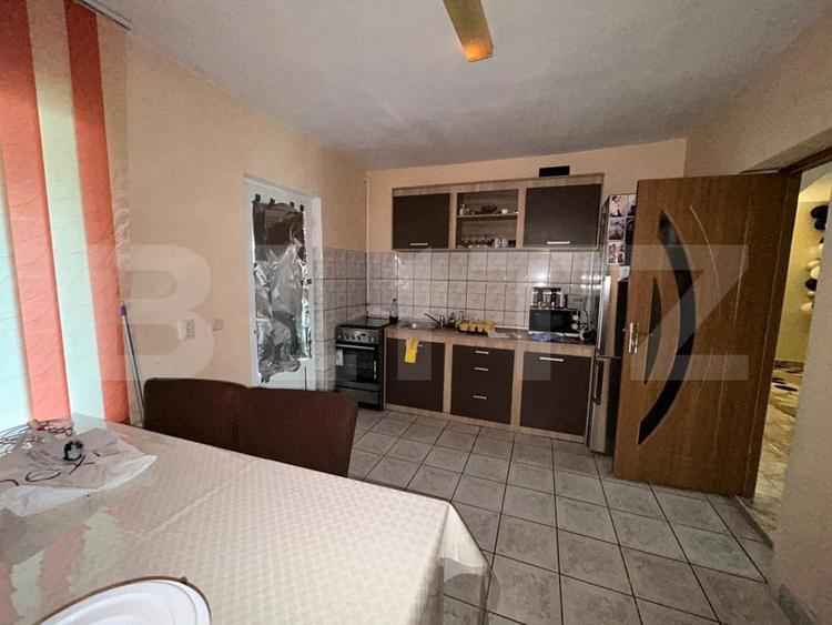 Casa de vanzare , 258 mp utili + 418 teren, zona Closca