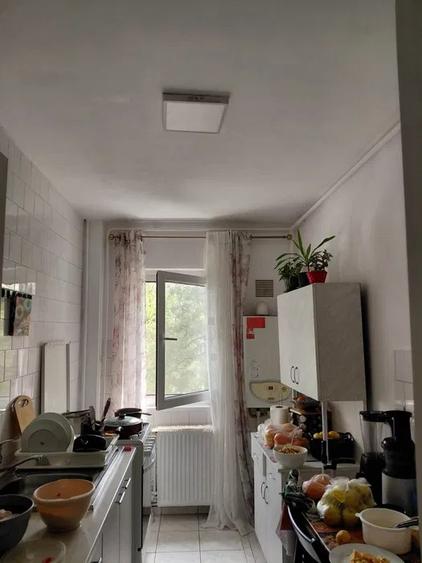 Apartament cu 2 camere decomandat, etajul 1/4, zona CUG