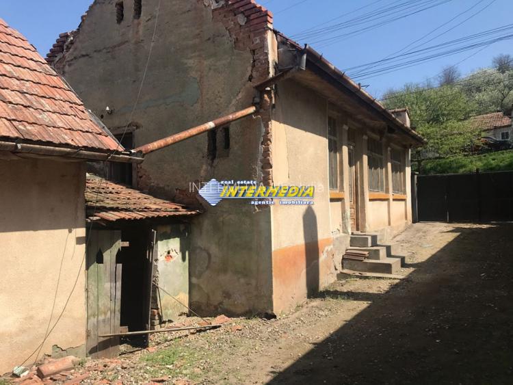 Casa de vanzare in apropiere de Alba Iulia zona Teleac - 3
