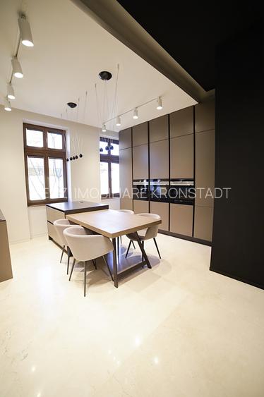 Apartament 3 camere de lux  Centru Istoric, 130mp, 2000Euro - 2