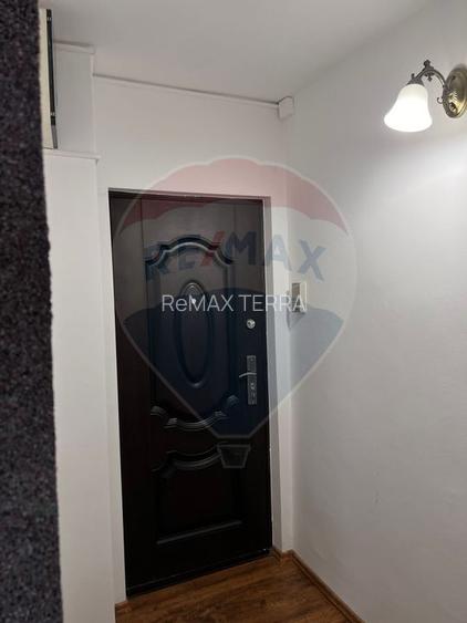 Spațiu comercial/birouri, acces separat, suprafață generoasă - 6