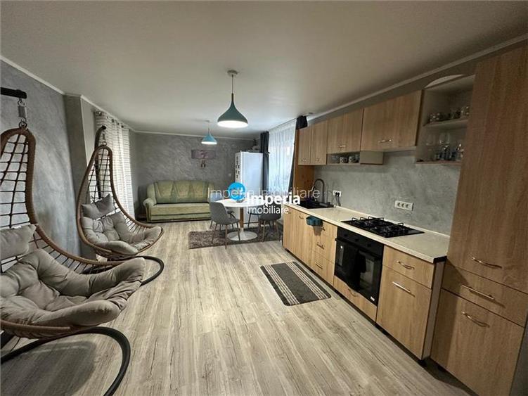 Pensiune 9 camere, 7 bai, mob, 300 mp , 1500 teren Bogonos Letcani - 4