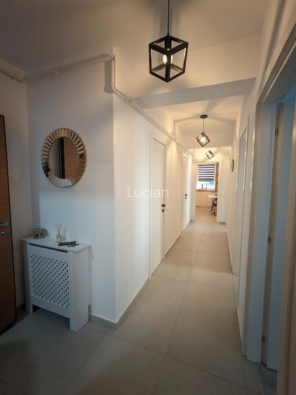Apartament 3 camere+2 bai+parcare inclusă.La 3 min de Coresi. - 8