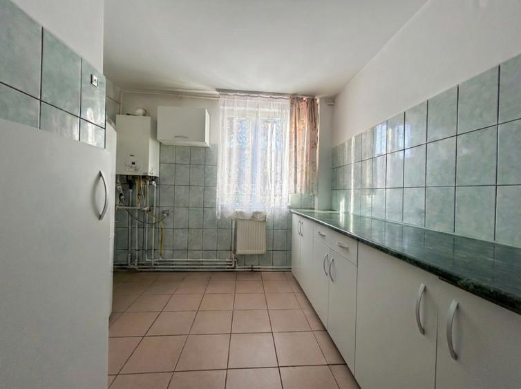 VANZARE 3 CAM, JEAN STERIADI, PARTER, DECOMANDAT - 10