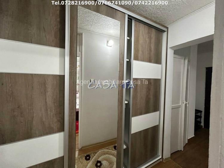 Apartament 3 camere ,situat in Targu Jiu, Zona Paralela 45  - 11