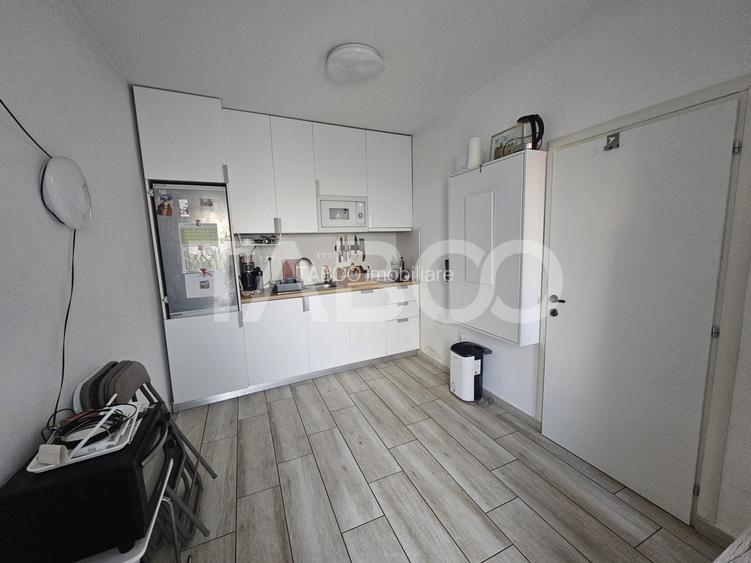 De vanzare garsoniera semi-centrala strada Horea cu parcare - 6