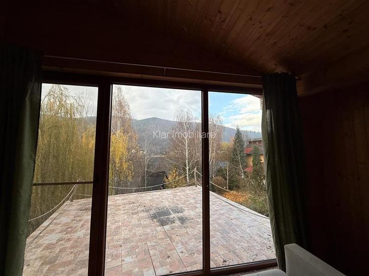 Casa de vacanta cu panorama  spre lac - 8