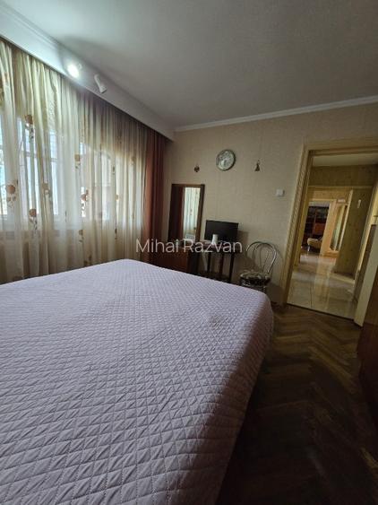 Apartament 3 camere, decomandat, etaj 3/4, mobilat, centrala gaz, termen lung - 4