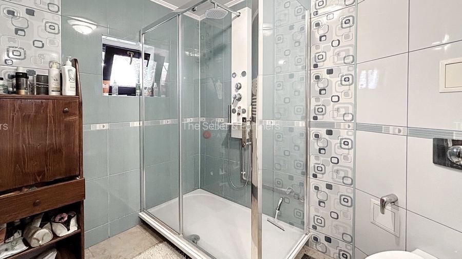 Zona Linistita Structura Generoasa - 30