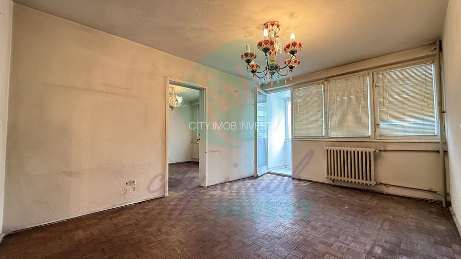 4 camere ultracentral | Universitate – Romană | Ideal locuire sau investiție - 2