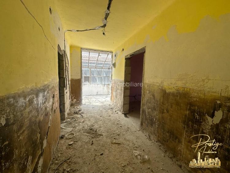 Casa renovabila cu teren generos de 700 mp in zona Garii - Oradea - 27