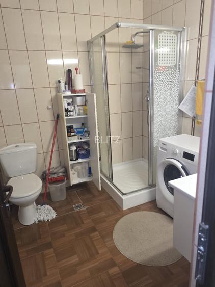 Teren 6500 MP, Plus Cladire Multifunctionala de vanzare - 10