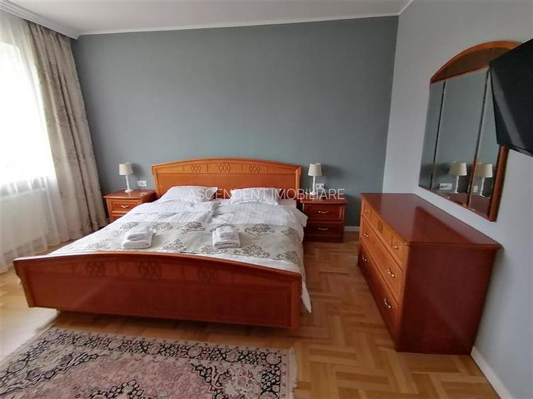 Proprietate deosebita, pe 4 camere, 140 mp, curte amenajata, Central, Brasov - 18