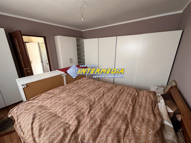 Casa vanzare cu 4 camere finisata teren aferent 2500 mp la 10 km de Alba Iulia - 9