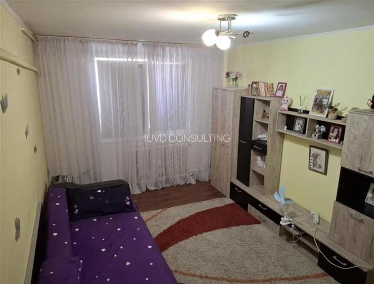 Vanzare Apartament 3 Camere Decomandat Aparatorii Patriei-Mariuca - 4