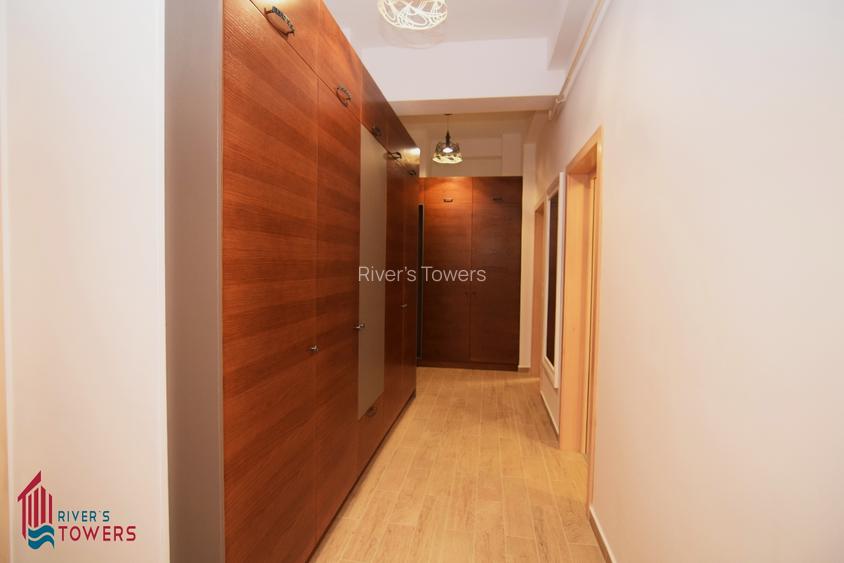 Mini Penthouse, living cu bucatarie openspace + 2 dormitoare - 12