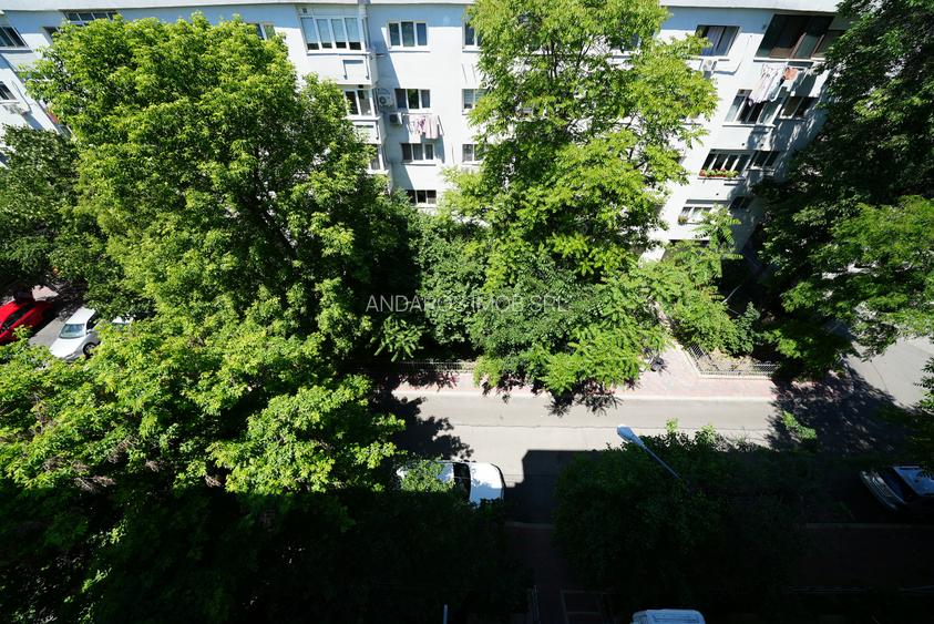 Apartament 3 camere Dristor, metrou 15 min, Fizicienilor - centrala proprie - 9
