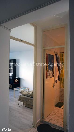 Garsoniera Dristor, bloc stradal, 4 minute de metrou, mobilată si utilată modern - 11