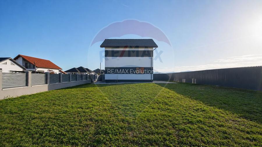 Casă smart finisaje premium, 700 mp teren Cartier Izvor | Comision 0 - 25