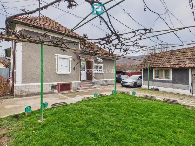 Casă Sighiștel, 5 km de Ștei, teren 500 mp - 2