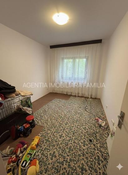 Apartament 3 camere decomandate, etaj 2 – zona Piata Centrala - 3