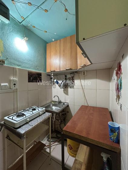 Garsoniera practica, 20mp etaj 4, zona Buziasului - 3