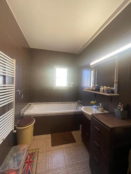 Apartament 3 camere, 64 mp, etaj intermediar, zona Florilor  - 11