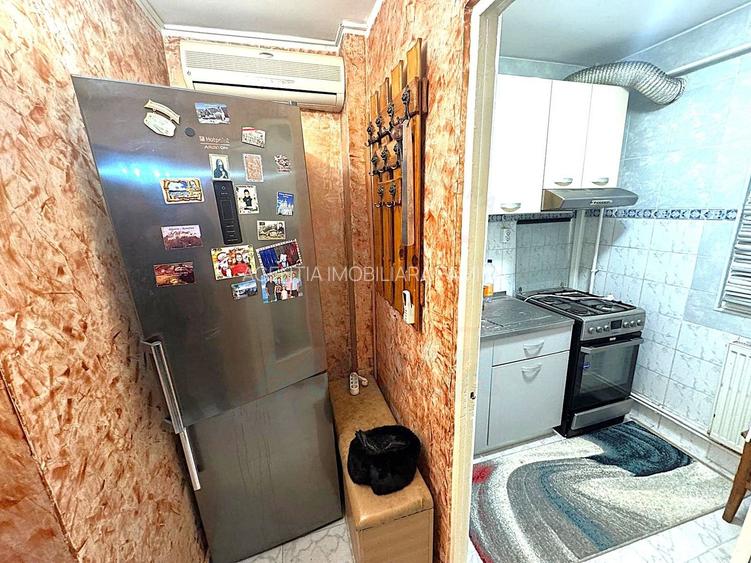 350 Euro-Inchiriere apartament 3 camere Micro 38 - 5