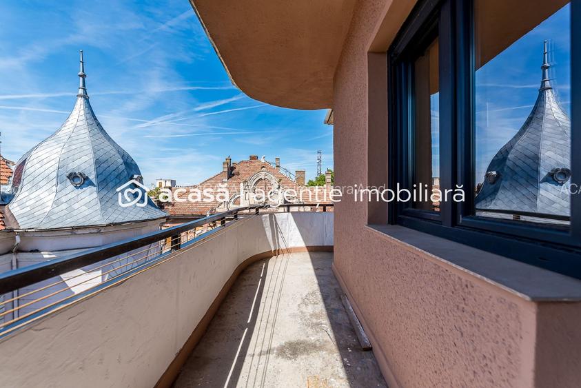 Apartament ultracentral cu 4 camere renovat recent Comision 0 - 2