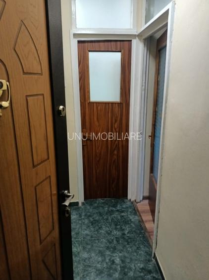 1 camera- Gara - etaj 2 - 40 mp- 80000 euro - 4