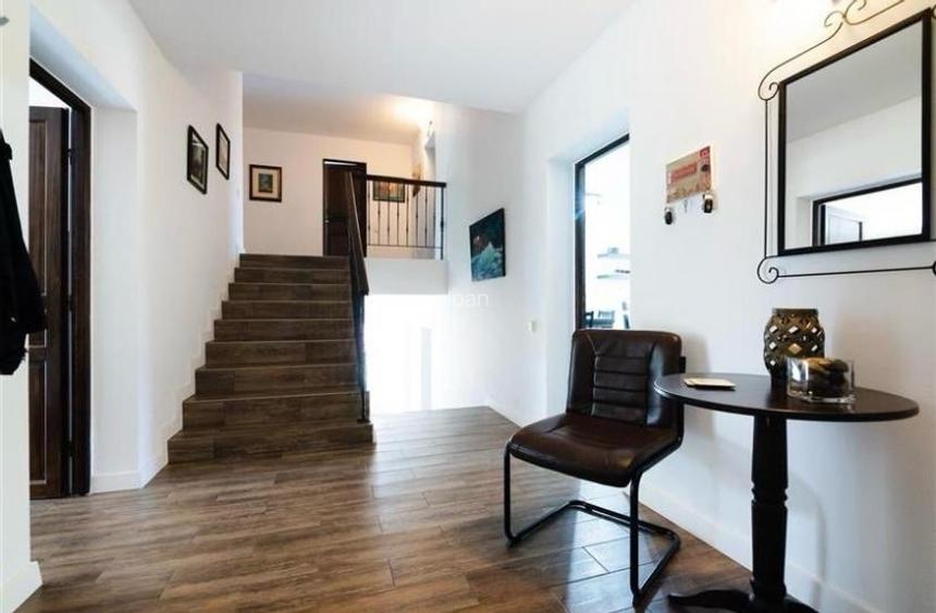 Casa  la cheie, complet mobilata si utilata - zona exclusivista - 12