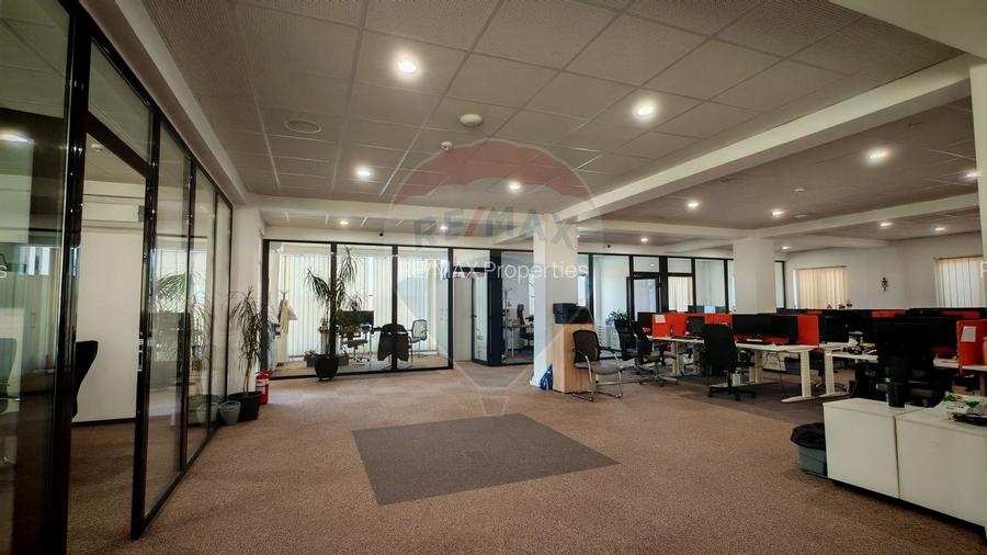 Cladire de birouri de 943.29mp de vânzare în zona Hipodrom 1 - 13