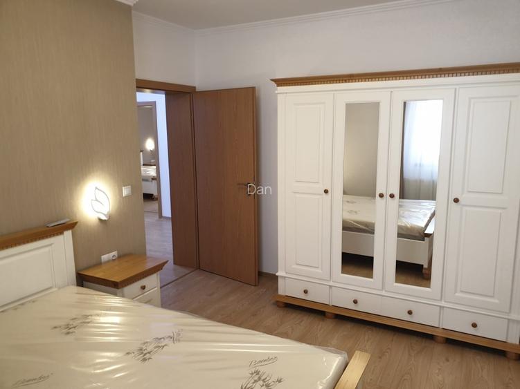 Apartament 100 mp  Sub Arini - curte  -  ideal locuire / activitate profesională - 6