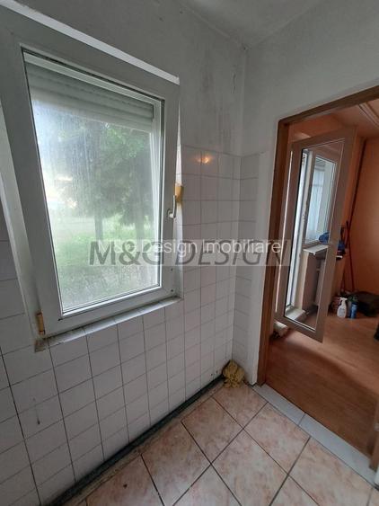 2 camere  Dacia parter cu balcon - 11