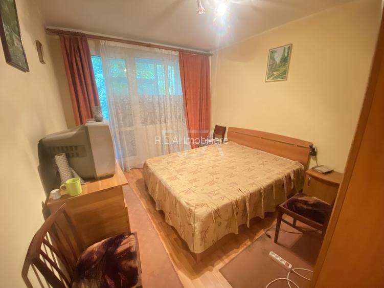 3 Camere- Etaj 2/4- Bloc anvelopat- Bulevardul  Constantin Brancoveanu - 6
