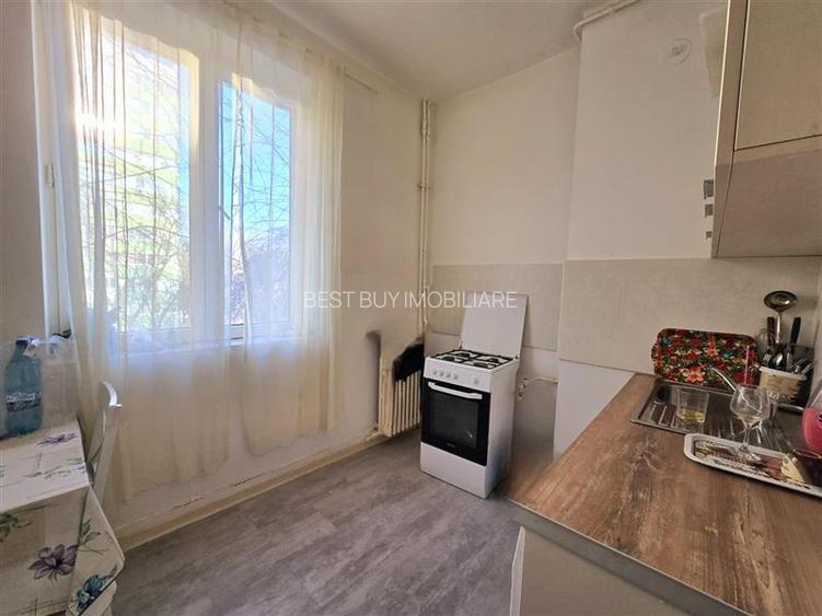 AP.2 CAM.DECOM, ET.2/3 BOXA BLOC RUSESC BUCURESTII NOI METROU BAZILESCU - 16