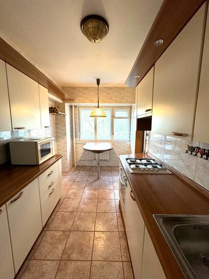 4 CAMERE 1991 5/7 UNIRII CASA POPORULUI MONOLIT CU VEDERE LA FANTANI MOBILAT - 6