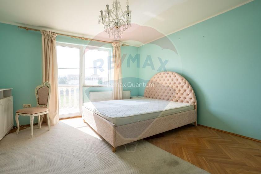 De vânzare Casă spațioasă cu teren 1.000 mp Beverly Hills, Sanmartin - 8