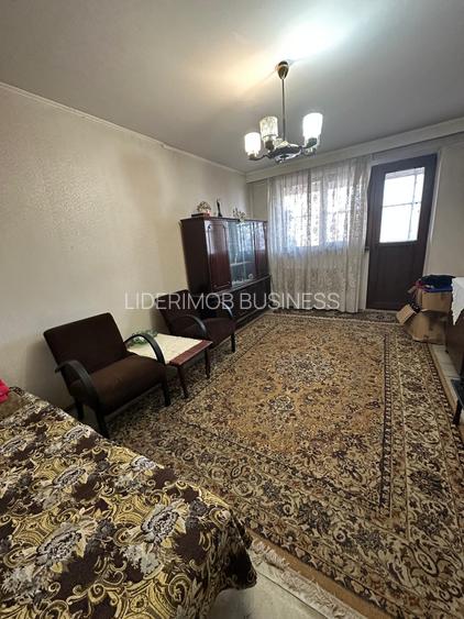 Vanzare apartament 3 camere Drumul Taberei Raul Doamnei - 3