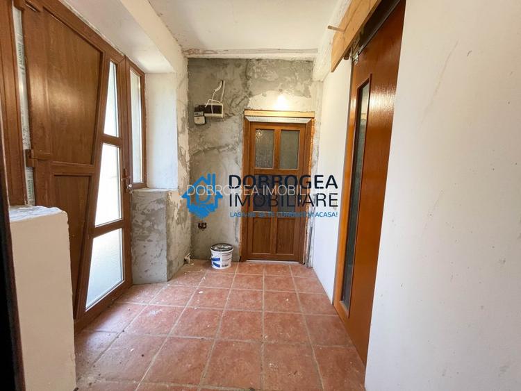 Sat Parches, 2 case  individuale, teren 4860 mp - 10