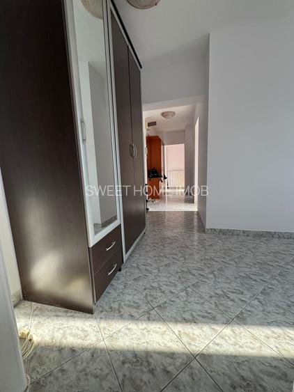 Unirii-piata alba iulia - 9