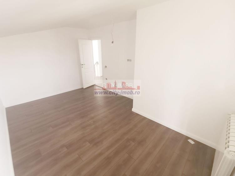 Vanzare Casa Otopeni   D + P + M - 32