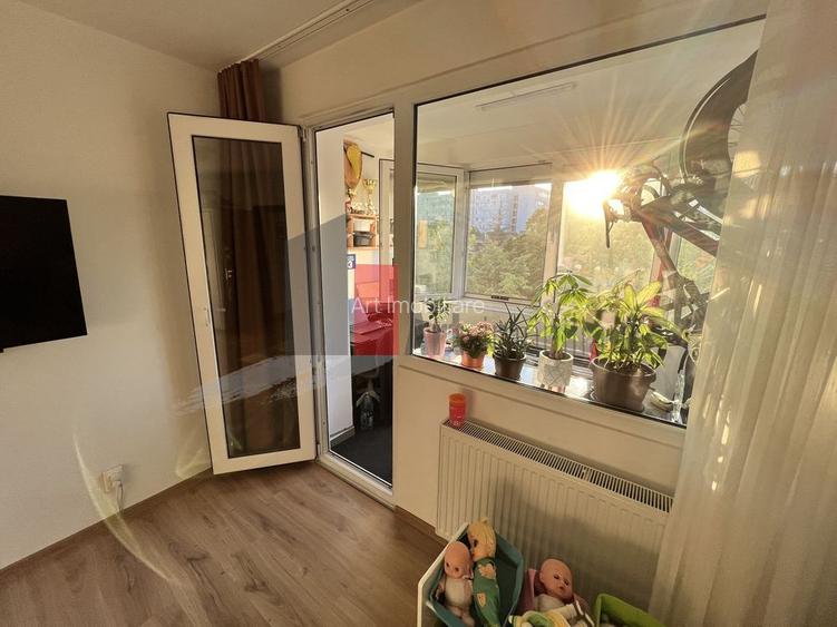 Apartament 2 camere decomandat 3 min. Metrou N. Grigorescu - 2